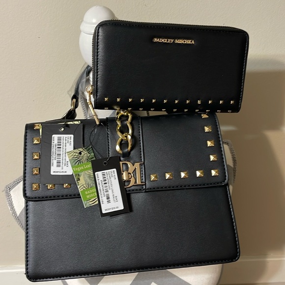 Badgley Mischka Handbags - Badgley Mischka bundle